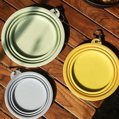 Τυποποιημένο ταξίδι κατοικίδιο ζώο Τροφή νερού Κούπα Τροφοδότης Τύπος φλιτζάνια Κούπες Μακαρόνια Χρώμα Σιλικόνιο σκύλος